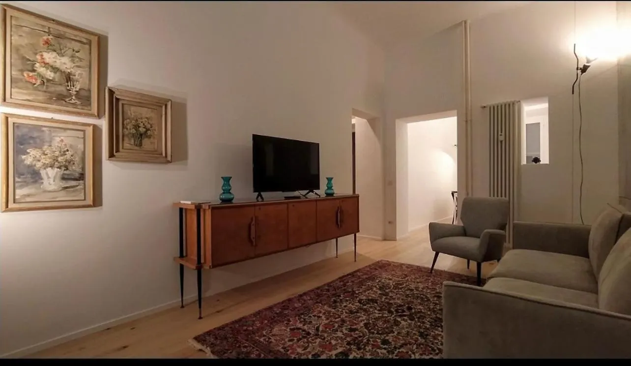 Chicca House Milano Apartment 0*, Milan Italy